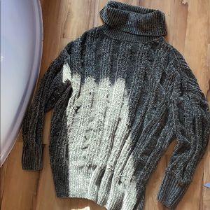 Oversized knitted sweater